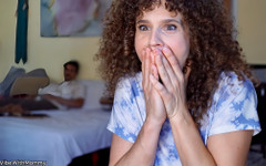 VibeWithMommy: Telepatické podvádění s kamarádkou mámou