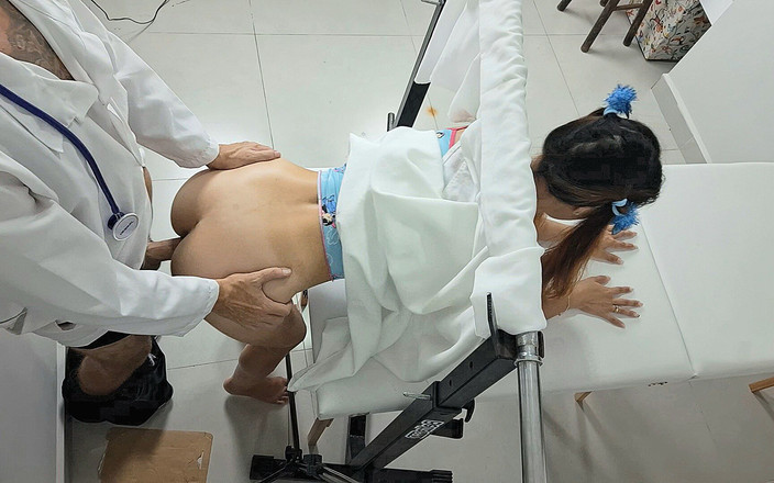 FannySquirting: Dokter kandungan kehilangan ponsel dan membocorkan video pasiennya