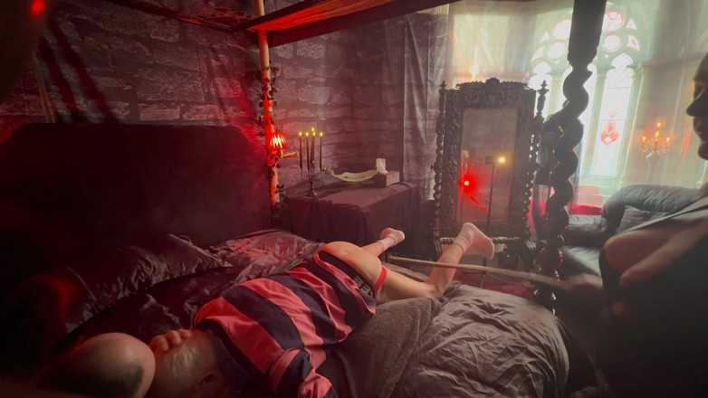 Aaexperiencesltd: L'orso di lanisa e domina satana si mette Tawseman tra...