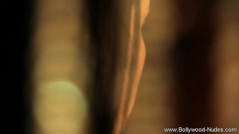 Bollywood Nudes: Gorgeous babe is dancing and showing her sexy body