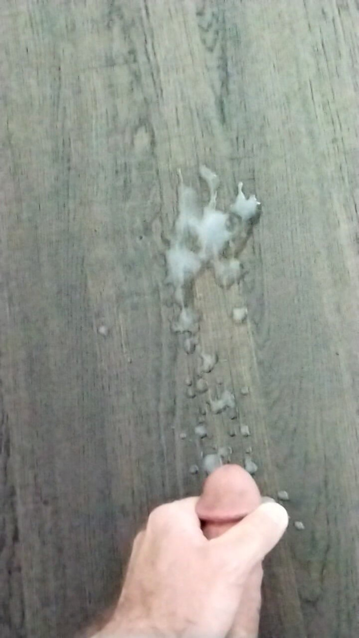Calo Cazzone: Slo Mo Cumshot
