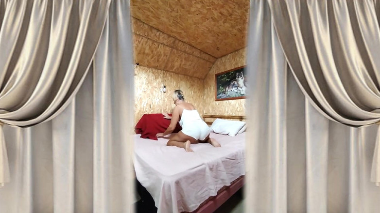 Lukerya: Nowy poranek gorącej gospodyni domowej