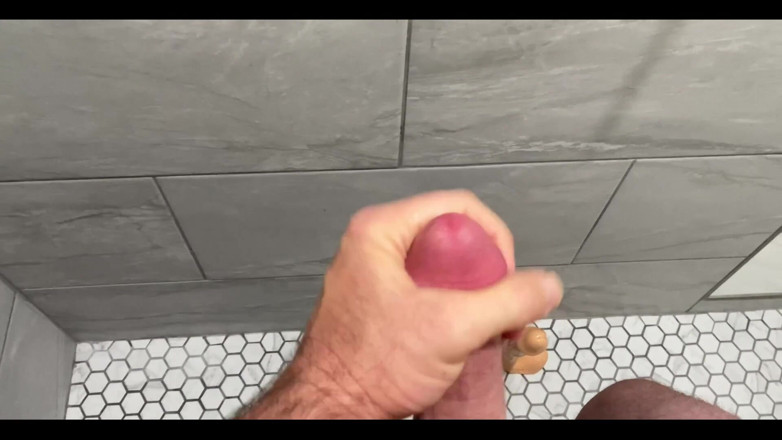 Trenton Ducati: Shower Play