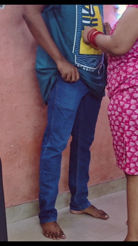 Boyfriend Ne Girlfriend Ki Stepmom Ko Chhod Diya or Chut Mai Pani Dal Diya