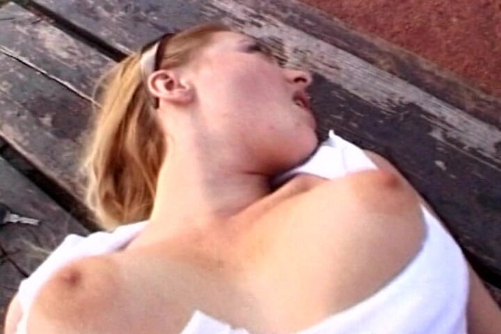 Filles Francaises: Coppia francese ha fatto un viaggio su per scopare nella...