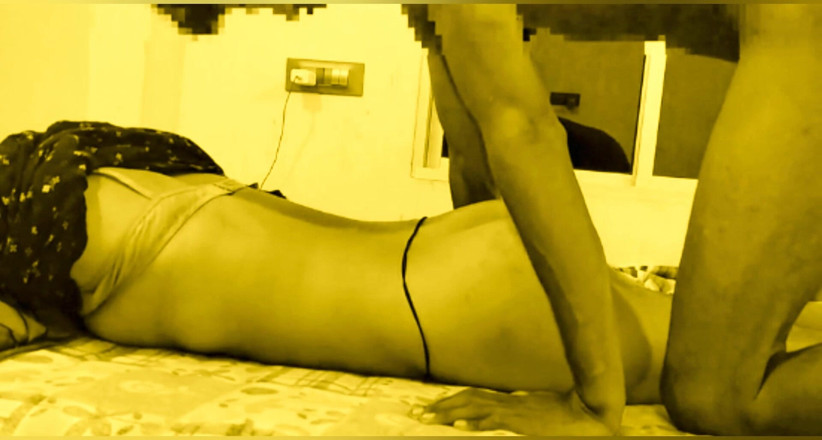 Teensex: Geiles bhabi ruft die Devor, um ihr sexgeiles verlangen zu...