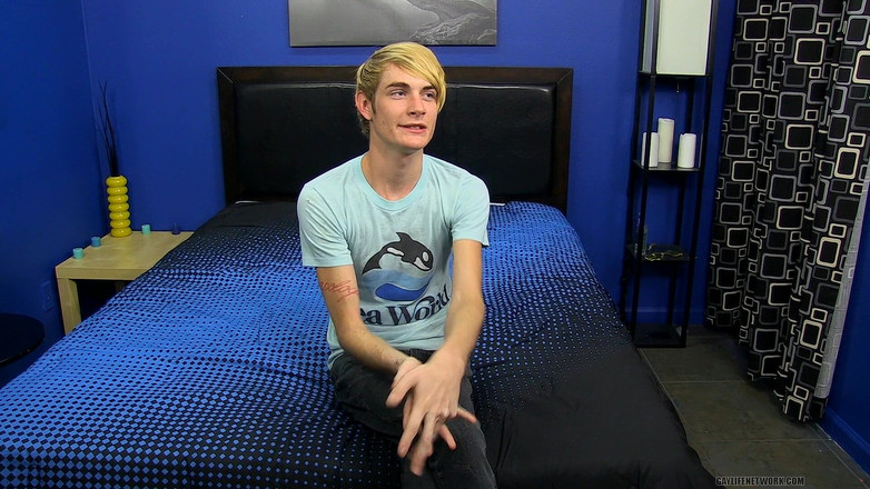 Lollipop Twinks: Престон вернулся в "миллионный раз"