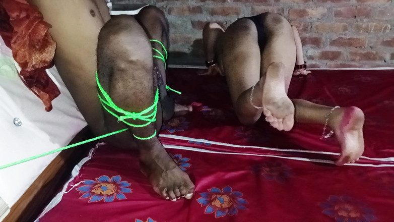 Flatbell77: Istri selingkuh dan suami ibu rumah tangga bersenggama