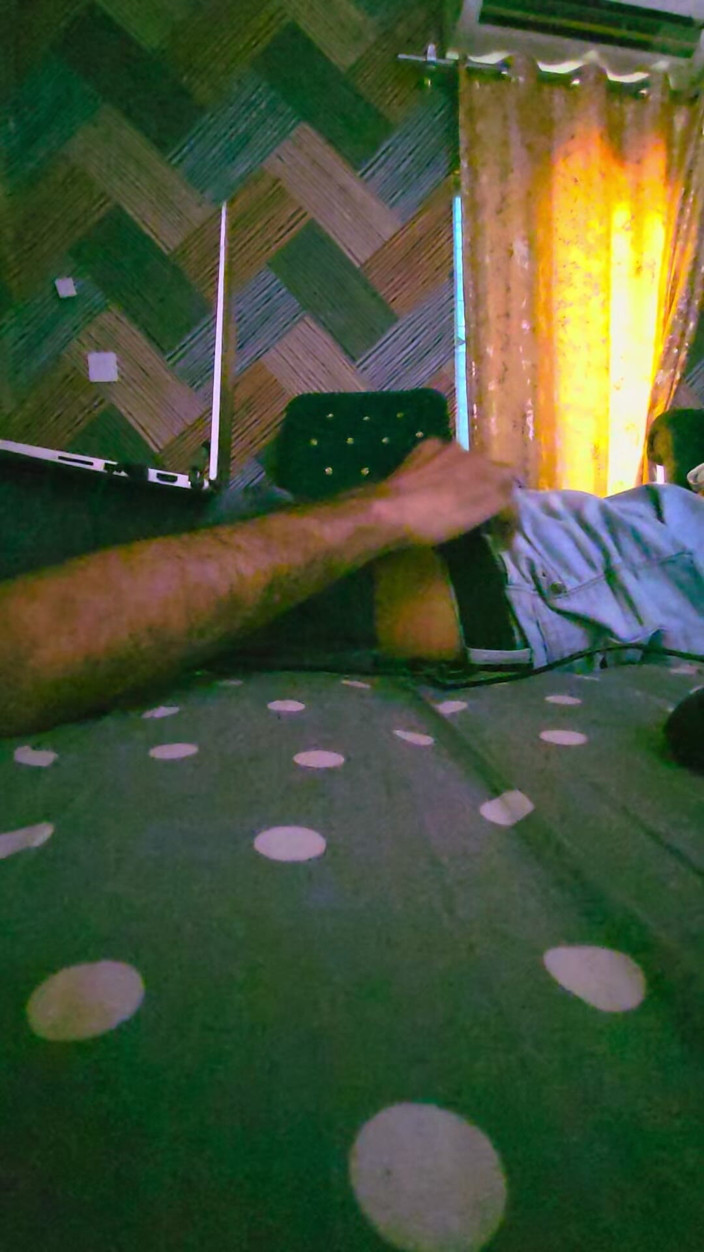 Zaid Valen: Room Alone Masturbate
