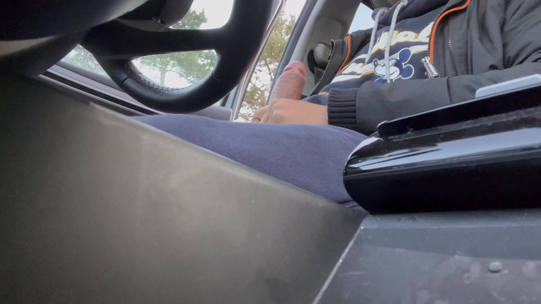 Kadu: Авто крейсерська і знайшла одруженого чоловіка