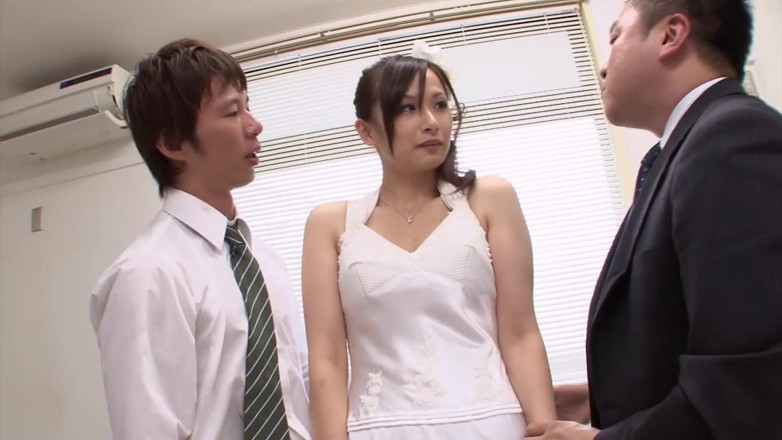 Watch Dirty Movies: アジア人女性が2人の上司と昇進のためにファック