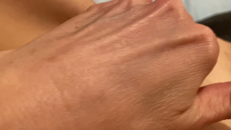 Nofaceblonde: POV masturbatie van mijn bittere en natte met finale aan...