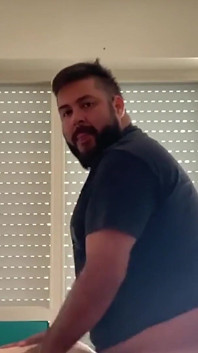 Dávám péro mému submisivnímu