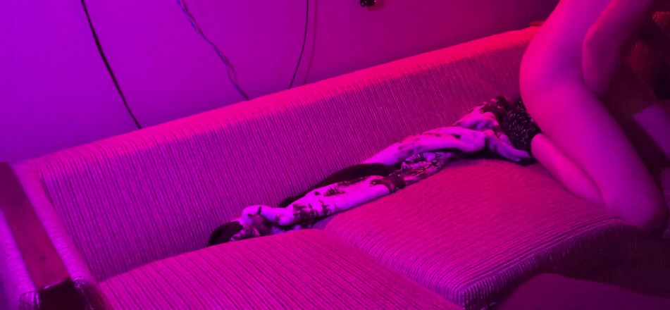 Diccerrdownjay: Gewoon deze grote blanke lul neuken en zuigen