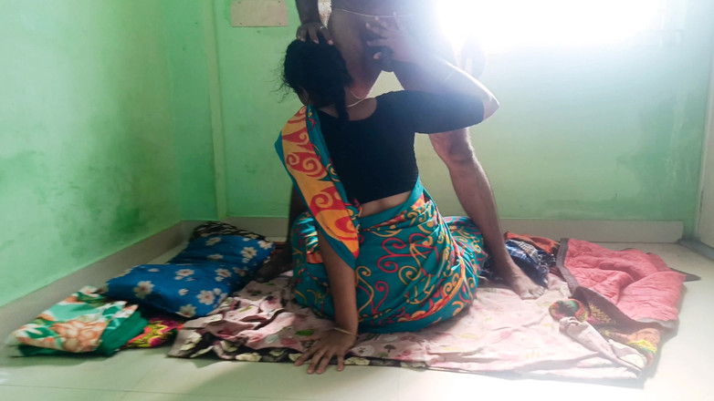 Inba: Tía appartment chupa y folla con marido gerente