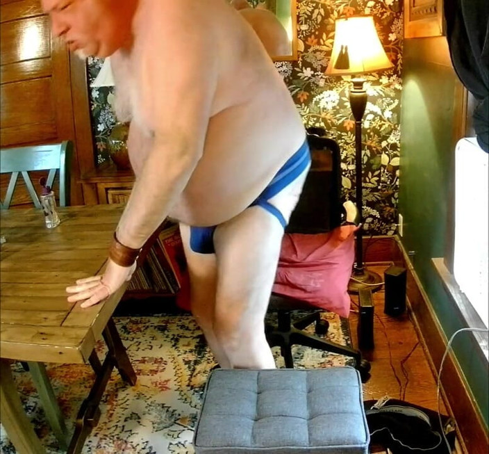 beardaddychub: ชักว่าวด้วยวาจาและยิงน้ําเงี่ยน!