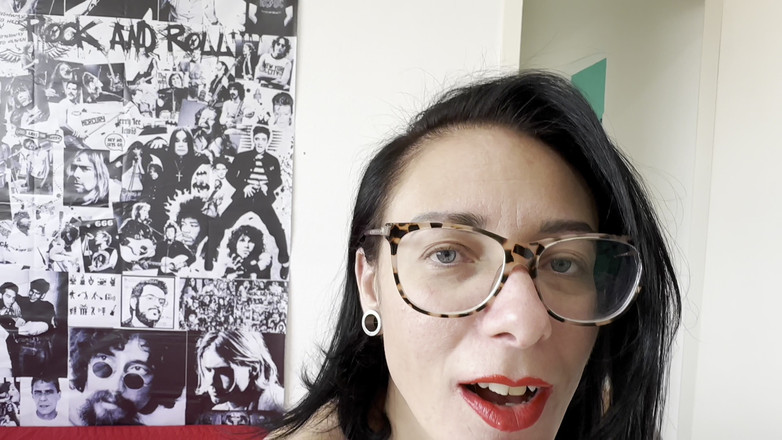 Cris Bathory: Ich habe meinen Freund verführt und er hat mich heiß...