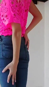 Blue Jeans membasahi dan memancut mani