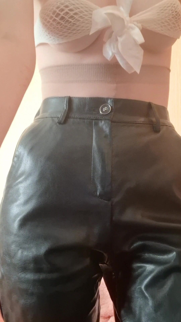 ElzaKom: Наказание - мой язык любви!