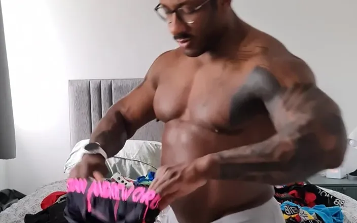 Amadeus: Selling Underwear Its 20 for Two Pairs. Dm to Buy Some