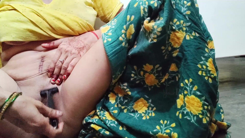 Your Puspa: Чиста поголена індійська дівчина дезі