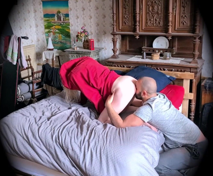 Livingcolors-vip: Premium - ze heeft anale seks met de buurvrouw terwijl zijn...