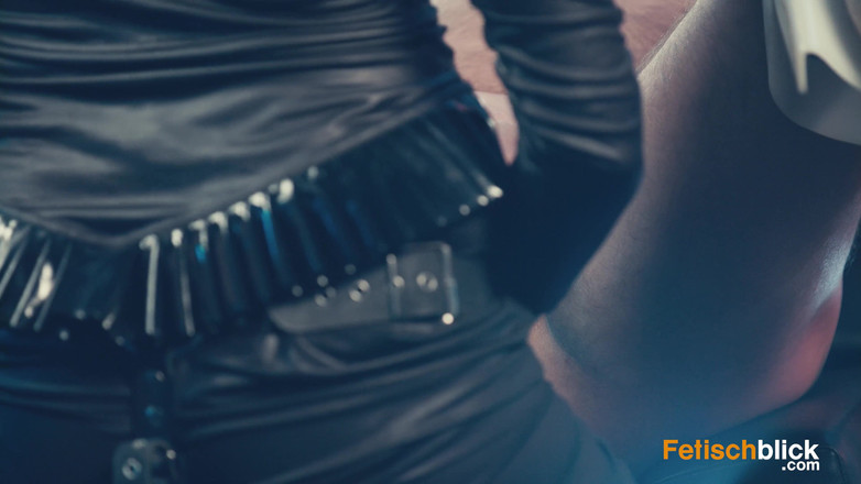 Fetisch Blick: Amanda - hluboko v otrokovi - sv. 3 - 4K