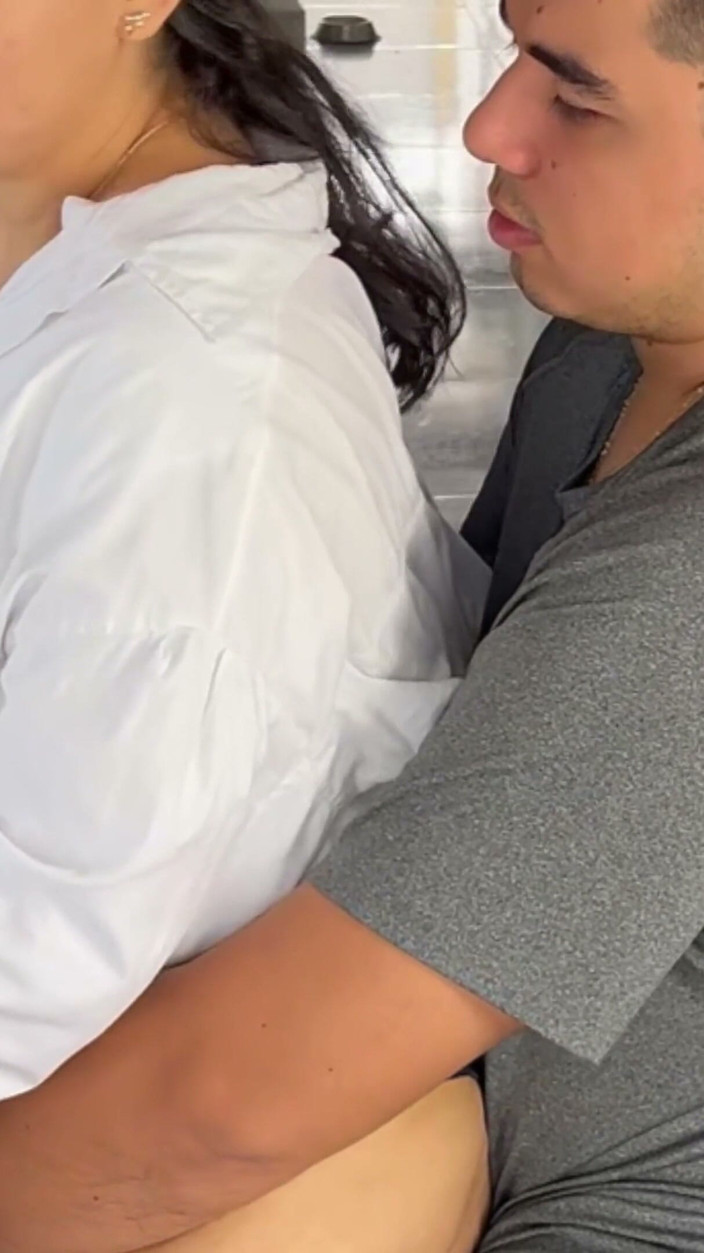 PronoiaMey: The Girl Seduced the Man at Work, She Didn't Have...