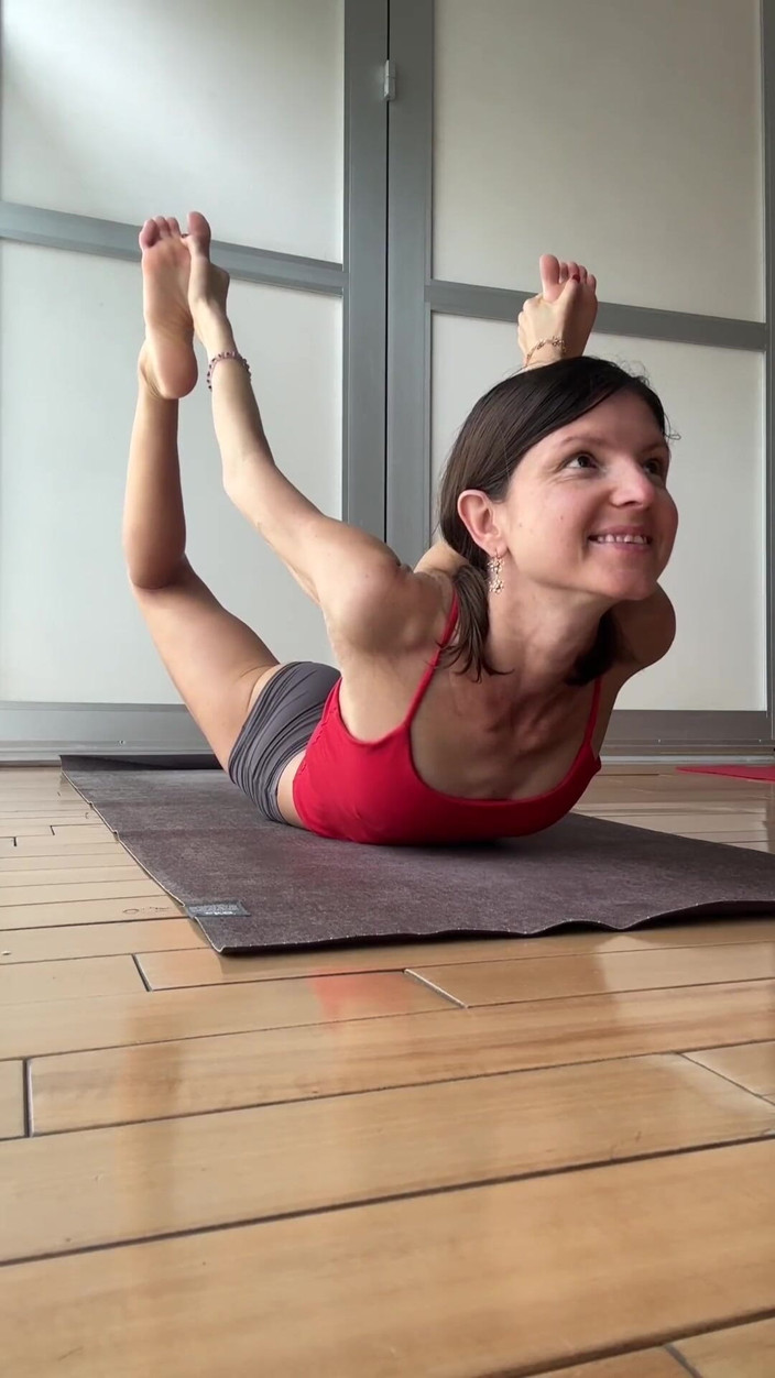 Gina Gerson: Ashtanga Yoga Class Life Part2