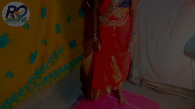 Robopll: Indian village Karvachauth Ke Nainaweli Dulhan Saree Show Finger episode 3 (heute