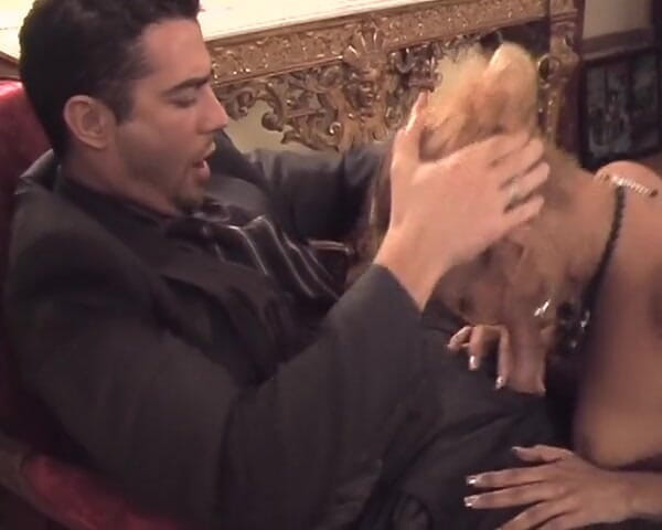 Videos Francaises: Blonde French Babe Gets a Facial After Hot Anal Fuck