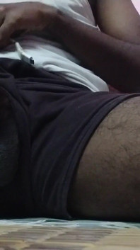 Pertunjukan pertengahan malam pria kulit hitam tamil10inches