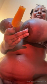 Big Busty Ebony Showing Her Massive Tits