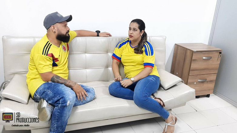 markus: Я трахаю свою зведену сестру, і вона в кінцевому підсумку ллє моє молоко на її сідниці