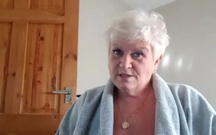 Uk Joolz: Talking session with Joolz 65