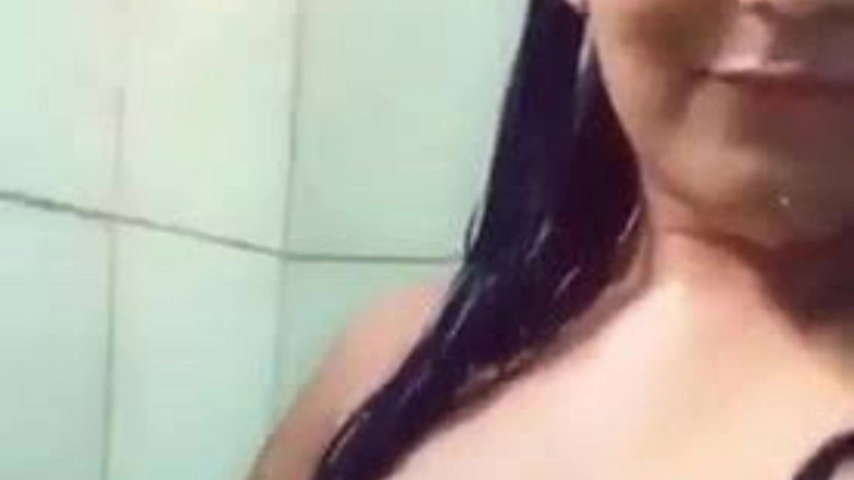 Mannirkuok: Она знает, как сделать меня счастливой