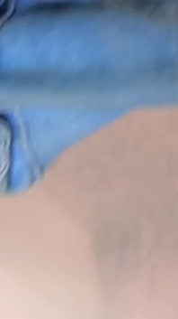 Menangkap Penis Putihnya yang Besar Di Pantyhose