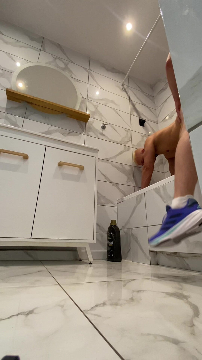 1TeddyBear1: Sexe dans la salle de bain baise son ami 1