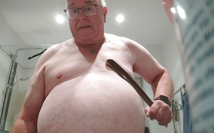 Karlchengeil: 내 플라스틱 구두 스푼으로 내 젖탱이와 젖꼭지를 치료하다