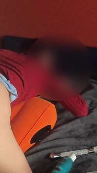 Spank My Neighbour for Too Noise!!