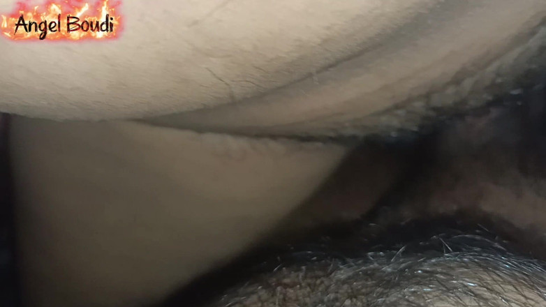 Roshalo Boudi: Bengalli angel boudi ve devarı