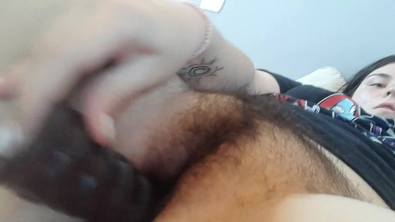 Chubby Sex Symbol: Chubbysexsymbol awek latina comel mengongkek pepek basahnya dengan dildo besar...
