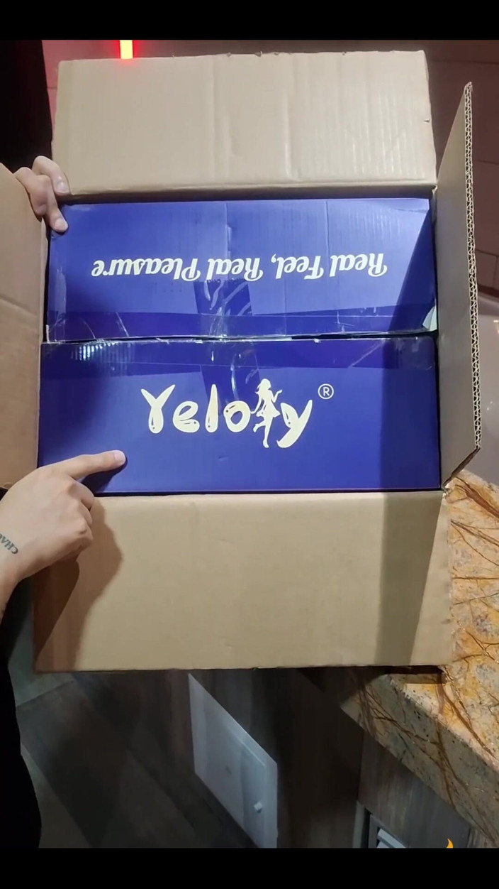 Diego latinboy: Розпаковка Yeloly Toys