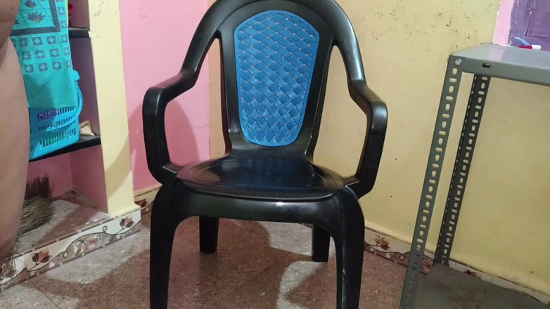 Mami4711: Домашнее кресло в девушке, трах тугой киски и поедание молока с большим поеданием молока, горячее видео