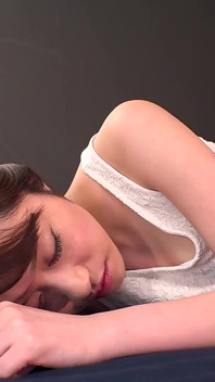 喜欢阴茎爬在身上的女人