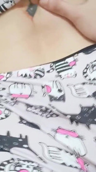Velká nevlastní sestra miluje, když ji probudí opravdu tvrdý penis jejího nevlastního bratra