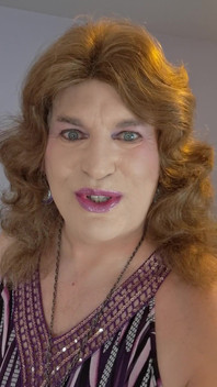 I Want to Suck Big Hairy Cocks!