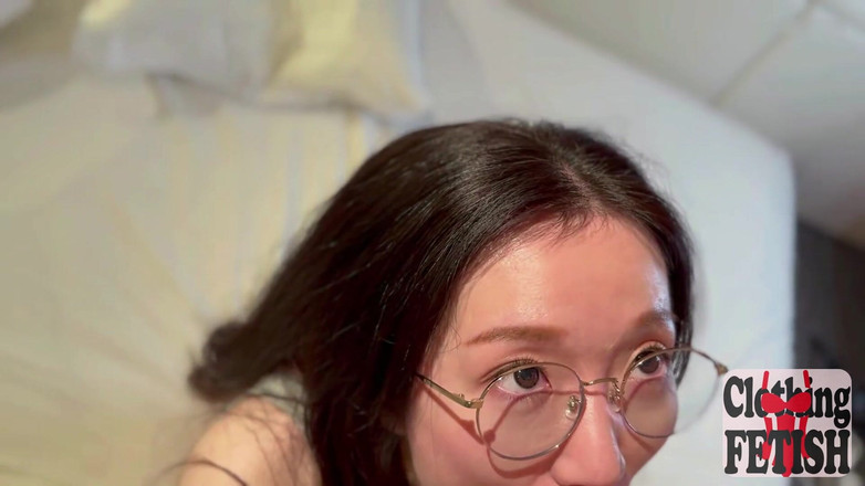 A case of fling: Asian Angel 24429