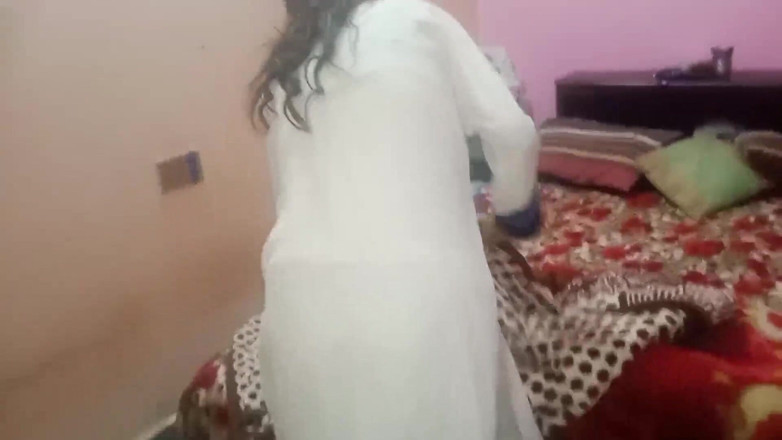 SHAKRATASNEEM: Sora sexy Dasi se fute cu fratele foarte sexy