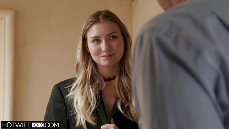 HotwifeXXX: Emma Sirus Chooses Wisely Around the Office